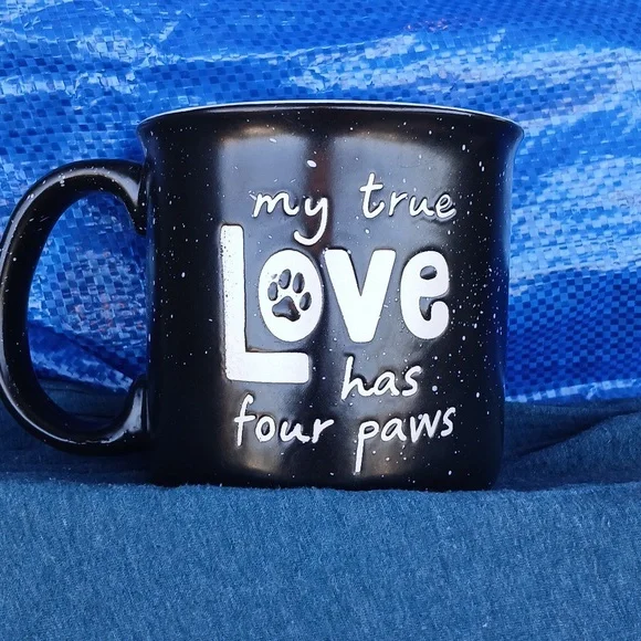 Eccolo 'My true love has four paws' coffee mug - Picture 3 of 5